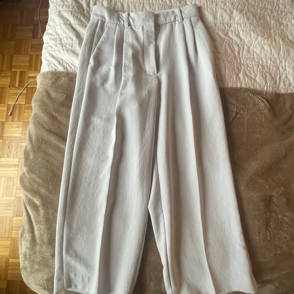 Aritzia Effortless Pant Cropped